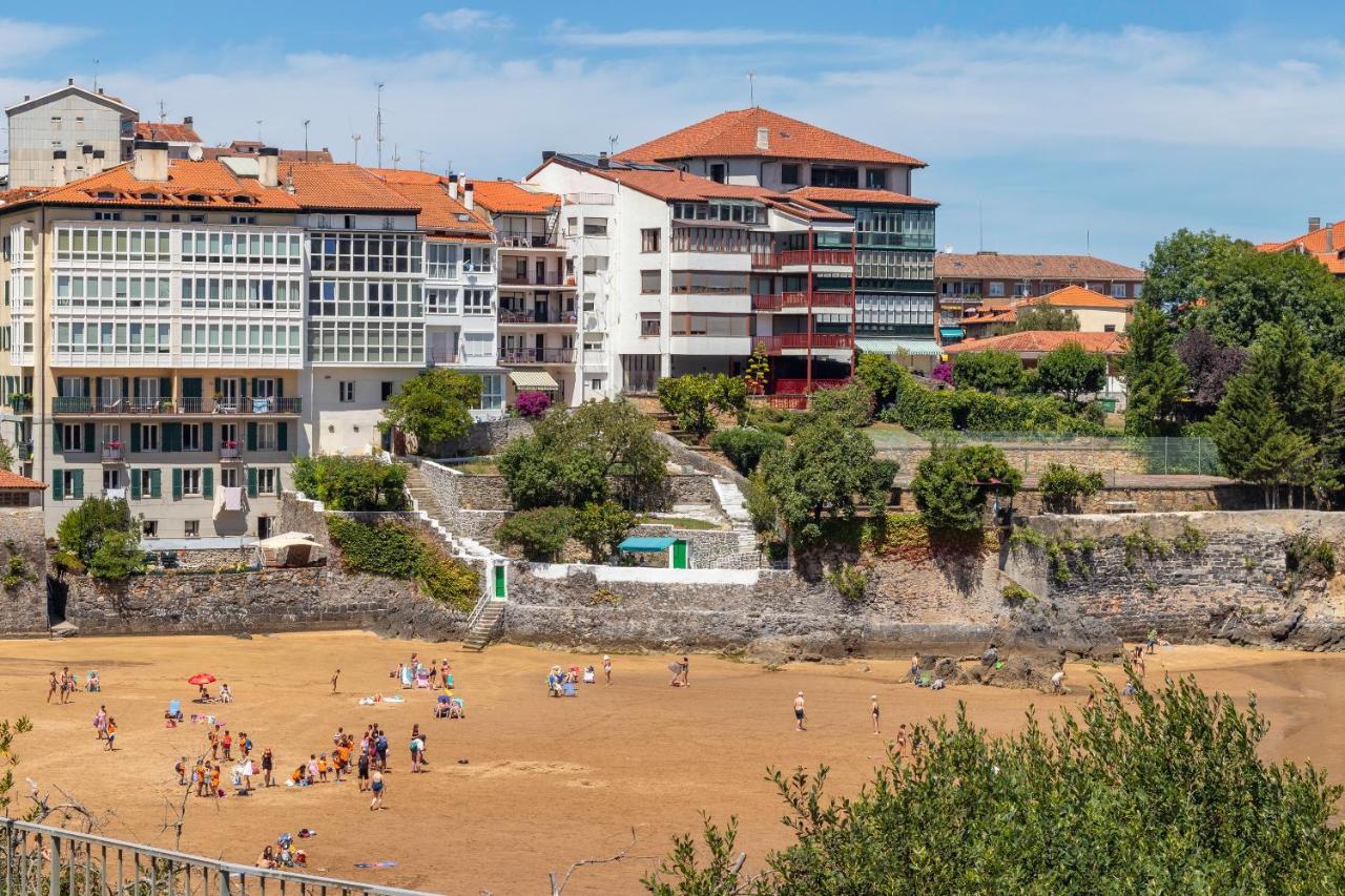 Antigua Casa De Escritor En La Playa De Mundaka Apartment Exterior photo